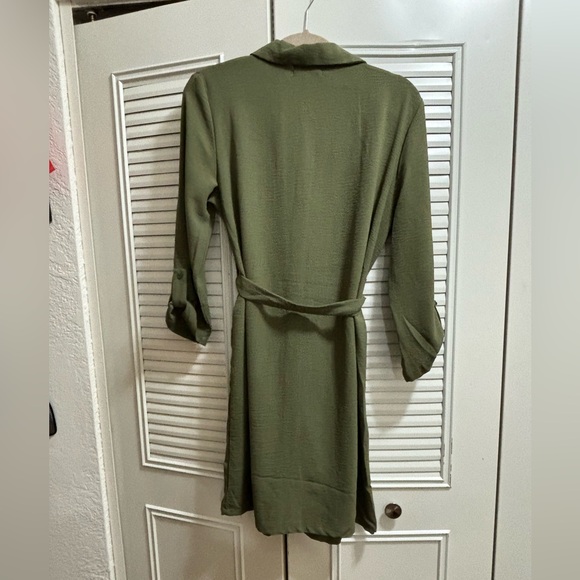 Popular 21 Midi Dress - Picture 2 of 4